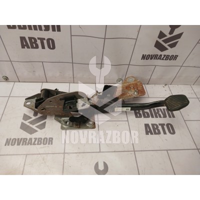 Педаль тормоза Ford Focus 2 05-08