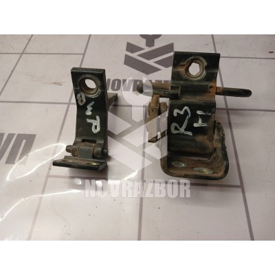 Петля двери Audi 80 90 B3 86-91 Петля двери Audi 80 90 B3 86-91