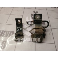 Петля двери Audi 80  90  B3  86-91