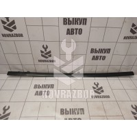 Молдинг передней правой двери Ford Focus 2 05-08