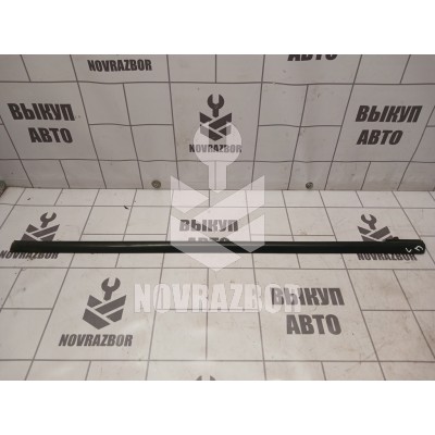 Накладка стекла переднего левого Ford Focus 2 05-08