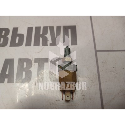 Датчик включения стопсигнала Chery QQ6 S21 07-10