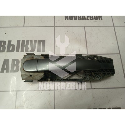 Ручка двери наружная левая Skoda Yeti 2009-2018