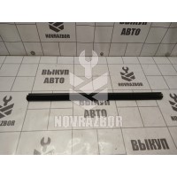 Накладка стекла заднего левого Skoda Yeti 2009-2018