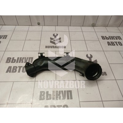 Патрубок интеркулера Skoda Yeti 2009-2018