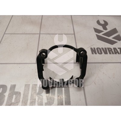 Кронштейн (сопут. товар) Skoda Yeti 2009-2018