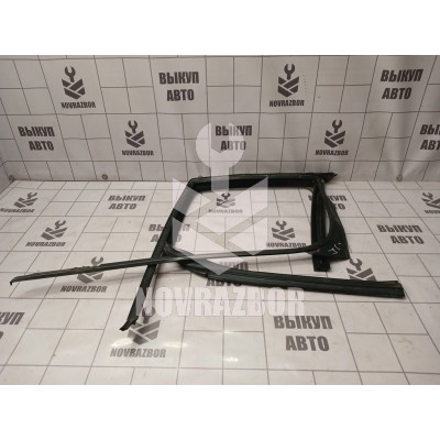 Уплотнитель стекла двери Skoda Yeti 2009-2018 Уплотнитель стекла двери Skoda Yeti 2009-2018