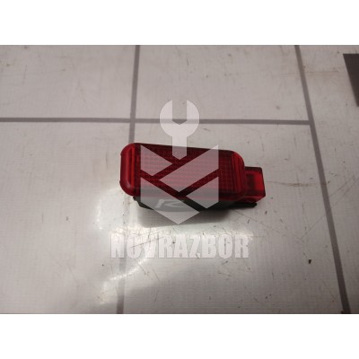 Фонарь подсветки двери Skoda Yeti 2009-2018