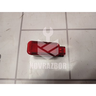 Фонарь подсветки двери Skoda Yeti 2009-2018