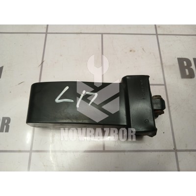 Ограничитель двери Skoda Yeti 2009-2018