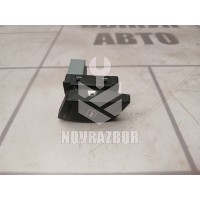 Кнопка стеклоподъемника Skoda Yeti 2009-2018