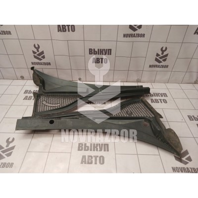 Решетка стеклоочистителя Skoda Yeti 2009-2018