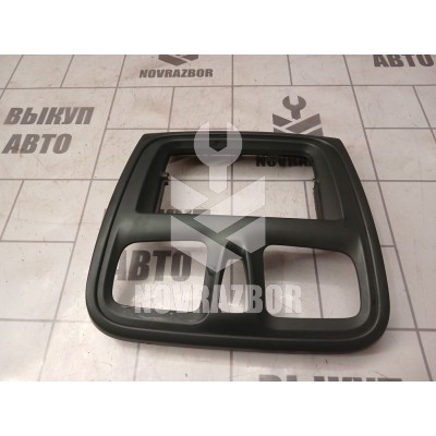 Накладка декоративная Renault Logan 2 14-18