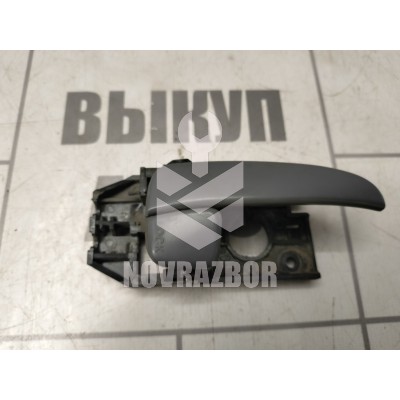 Ручка двери задней внутренняя правая Hyundai Elantra 3 00-05 Ручка двери задней внутренняя правая Hyundai Elantra 3 00-05
