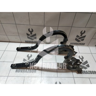 Петля крышки багажника Hyundai Elantra 3 00-05 Петля крышки багажника Hyundai Elantra 3 00-05