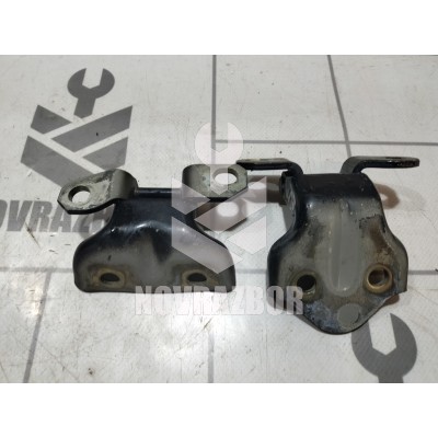 Петля двери Hyundai Elantra 3  00-05