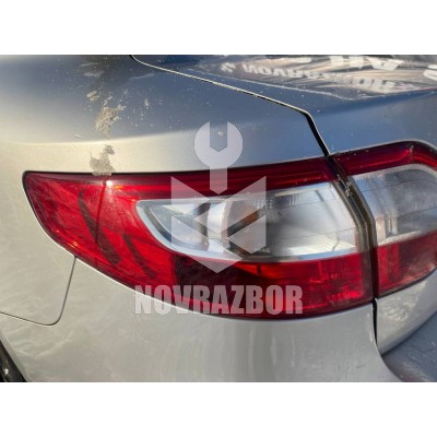 Фонарь задний наружный левый Renault Fluence 10-17