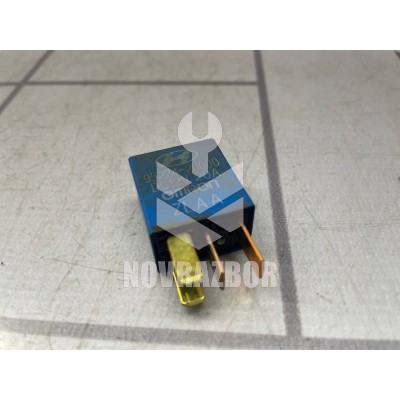 Реле Hyundai Elantra 3  00-05