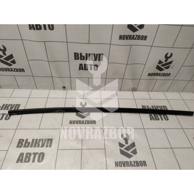 Накладка стекла заднего левого Hyundai Elantra 3  00-05