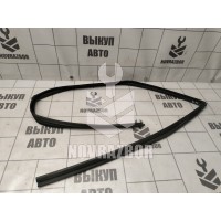 Уплотнитель стекла двери Hyundai Elantra 3  00-05