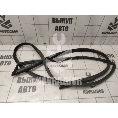 Уплотнитель двери Hyundai Elantra 3 00-05 Уплотнитель двери Hyundai Elantra 3 00-05