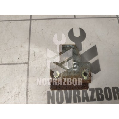 Кронштейн ручки Daewoo Nexia 95-16