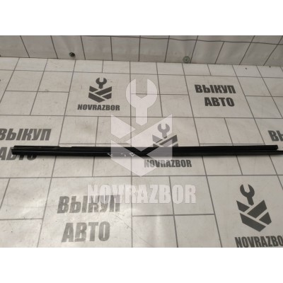 Накладка стекла заднего левого Renault Logan 2 14-18