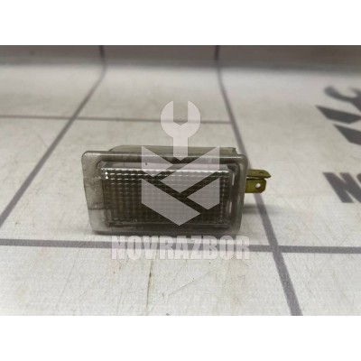 Плафон салонный Hyundai Elantra 3 00-05 Плафон салонный Hyundai Elantra 3 00-05