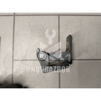 Петля двери Skoda Yeti 2009-2018