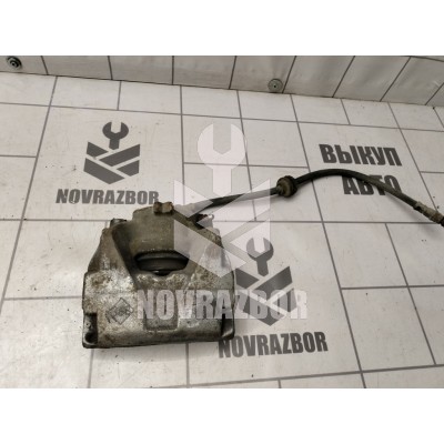 Суппорт передний левый Renault Fluence 10-17