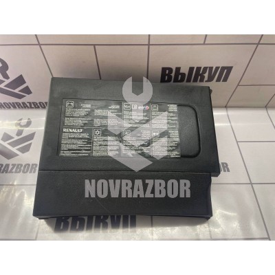 Крышка аккумулятора Renault Fluence 10-17