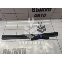 Уплотнитель капота Renault Fluence 10-17