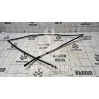 Молдинг лобового стекла Ford Fiesta 2001-2007