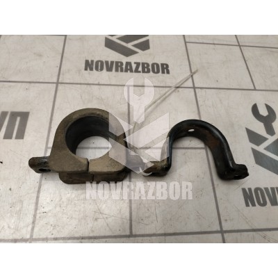 Кронштейн крепления переднего стабилизатора Chevrolet Aveo (T250) 2005-2011
