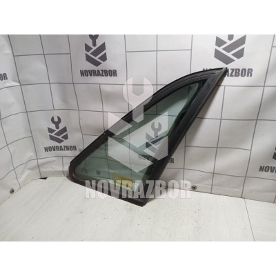 Стекло кузовное глухое правое VW Passat  B3  1988-1993