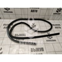 Уплотнитель двери Ford Fiesta 2001-2007