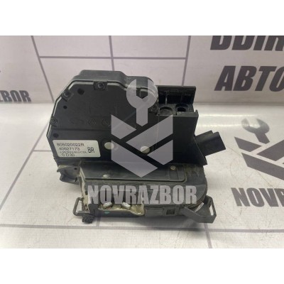 Замок двери передней правой Renault Fluence 10-17