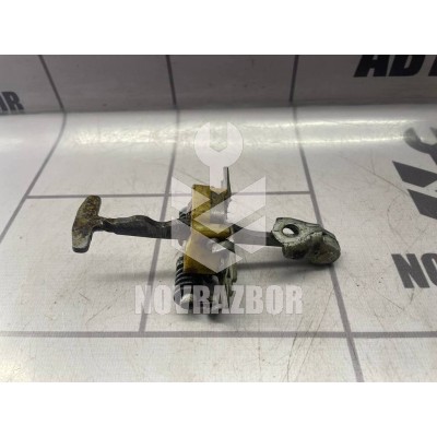 Ограничитель двери Renault Fluence 10-17