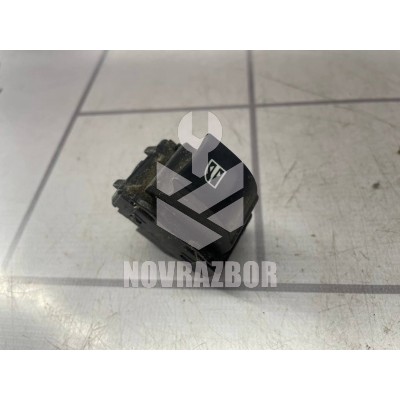 Кнопка стеклоподъемника Renault Fluence 10-17 Кнопка стеклоподъемника Renault Fluence 10-17