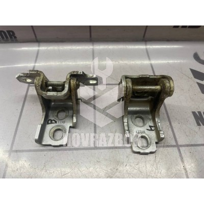 Петля двери Renault Fluence 10-17