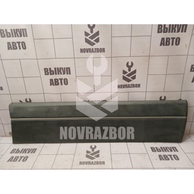 Молдинг передней правой двери VW Passat B3 1988-1993 Молдинг передней правой двери VW Passat B3 1988-1993