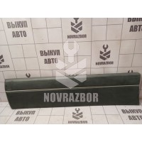 Молдинг передней левой двери VW Passat  B3  1988-1993