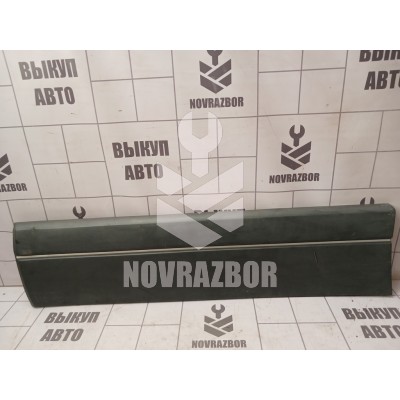 Молдинг передней левой двери VW Passat  B3  1988-1993