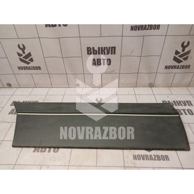 Молдинг задней правой двери VW Passat B3 1988-1993 Молдинг задней правой двери VW Passat B3 1988-1993