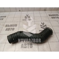 Патрубок воздушного фильтра VW Passat  B3  1988-1993
