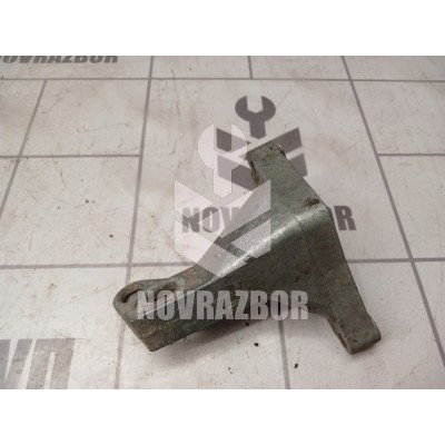 Кронштейн КПП VW Passat  B3  1988-1993