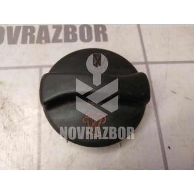 Крышка расширительного бачка VW Passat  B3  1988-1993