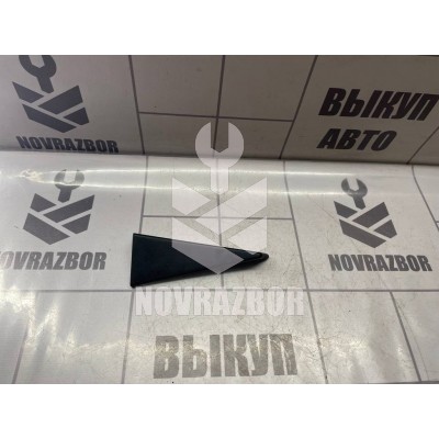 Накладка двери задней правой Ford Fiesta 2001-2007 Накладка двери задней правой Ford Fiesta 2001-2007