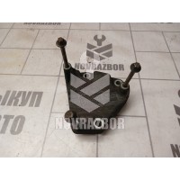 Кронштейн кондиционера Opel Astra H / Family 2004 >