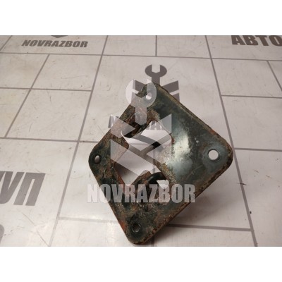 Замок капота Ford Fiesta 2001-2007 Замок капота Ford Fiesta 2001-2007